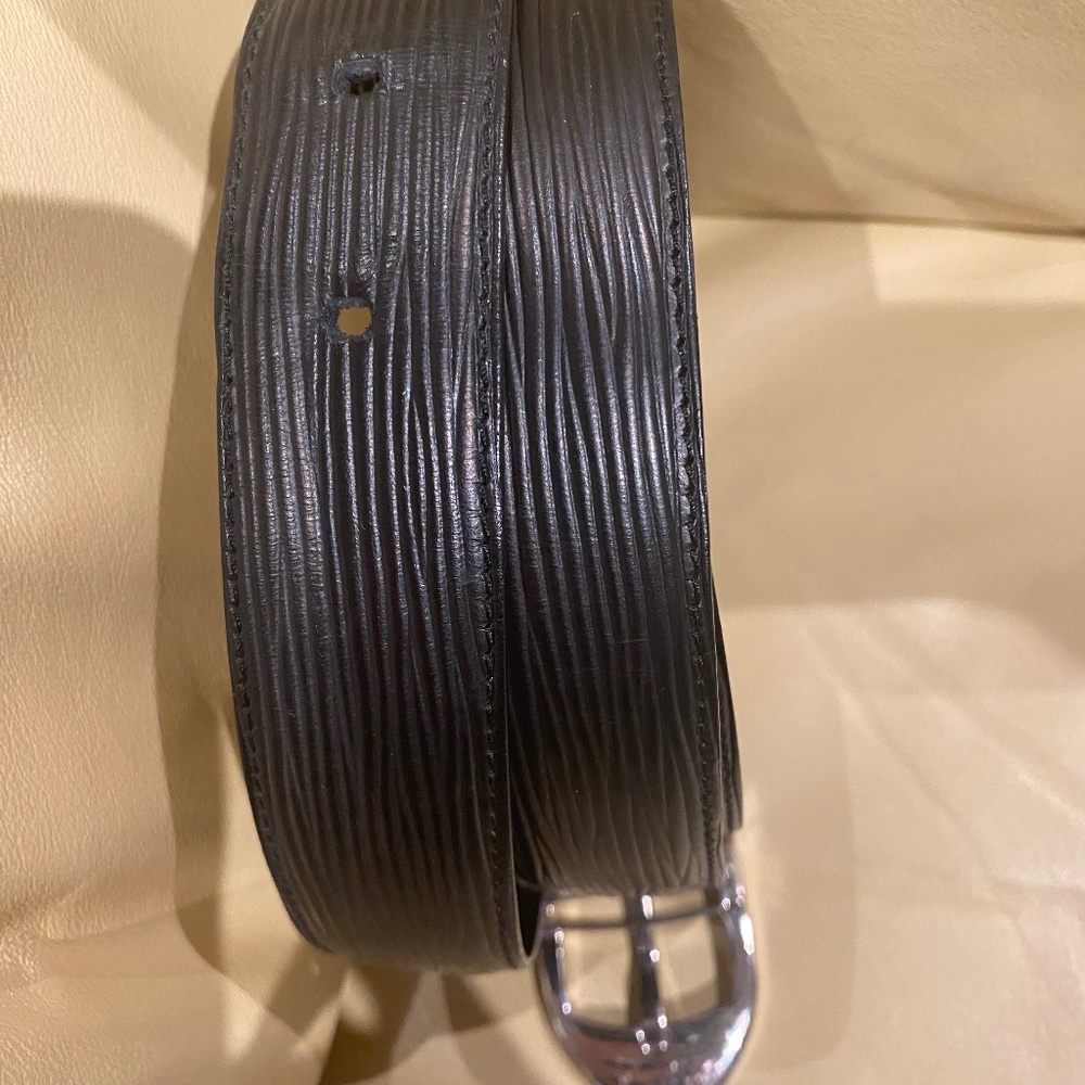 LOUIS VUITTON LEATHER BELT - EPI LEATHER